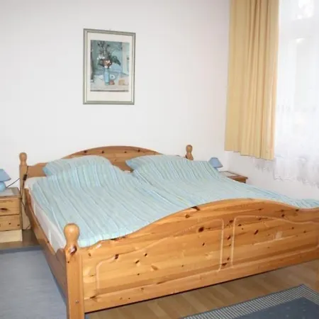 In Gruenderzeitvilla In Strandnaehe By Interhome דירה הרינגסדורף
